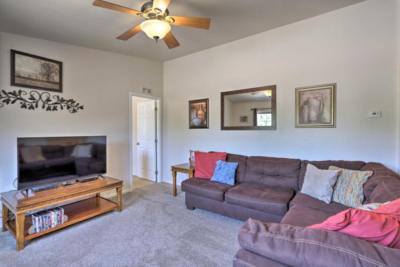 Rustic Retreat Moab Townhome With Grill And Fire Pit Luaran gambar