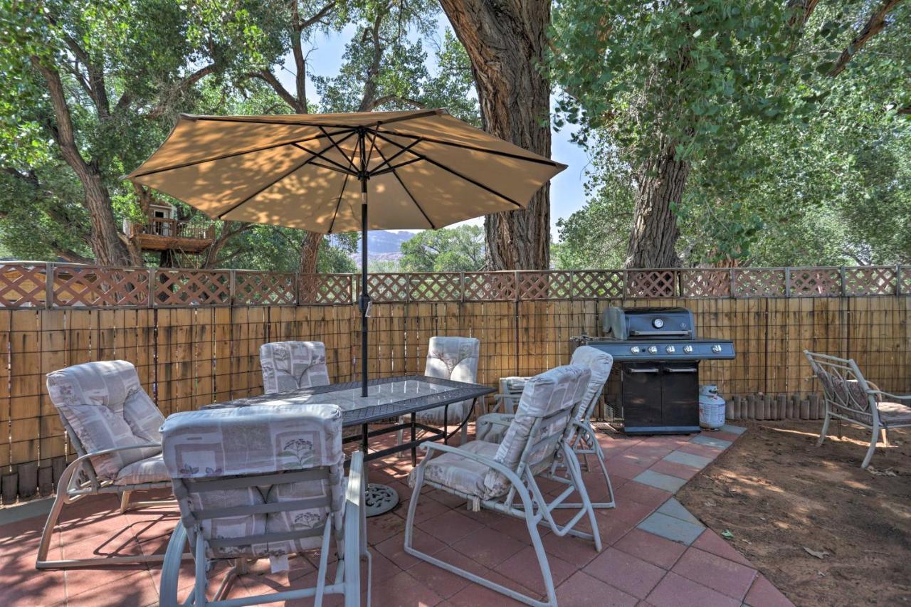 Rustic Retreat Moab Townhome With Grill And Fire Pit Luaran gambar