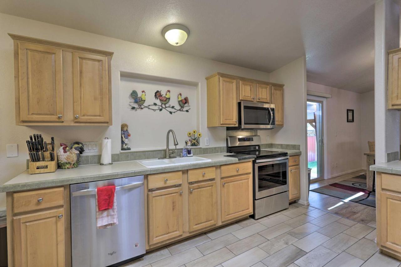 Rustic Retreat Moab Townhome With Grill And Fire Pit Luaran gambar